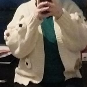 Chunky knit flower cardigan